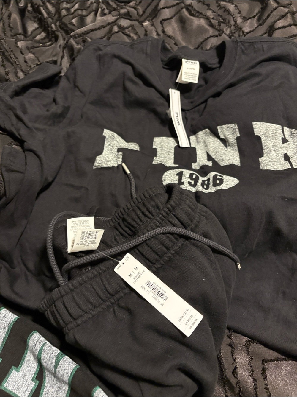 PINK Victoria's Secret Black Med women’s Sweatshirt with White & green Graphic - Picture 3 of 3